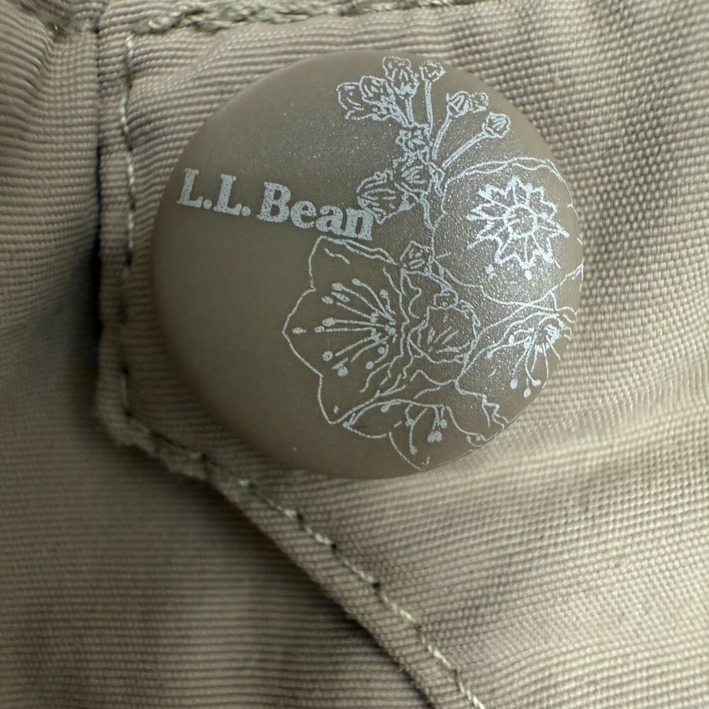 EUC Women's L.L. BEAN Convertible Nylon Hiking Pants Tan | Size 12 Reg. - Picture 5 of 7
